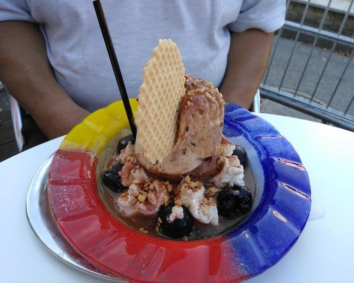 Eis Cafe La Gondola